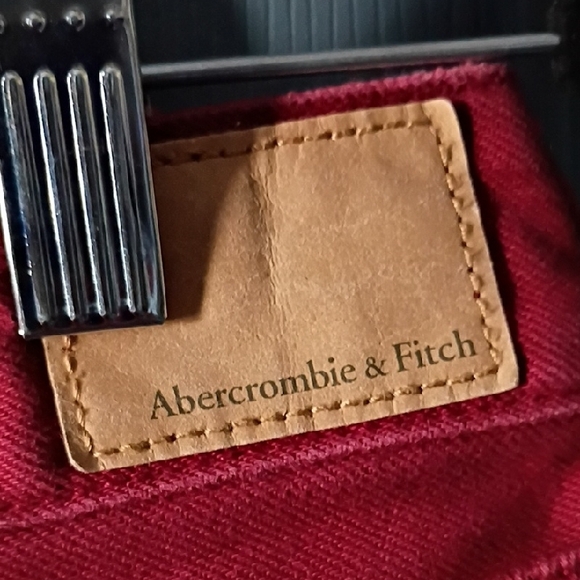 Abercrombie & Fitch Women's Red Jean Shorts - Picture 5 of 6